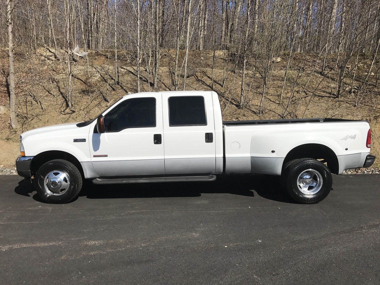 Well serviced 2004 Ford F 350 4 door crew cab dually @ Crew cabs for sale