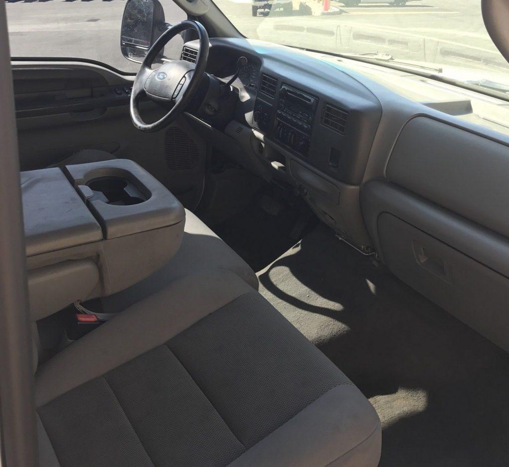 Well serviced 2004 Ford F 350 4 door crew cab dually