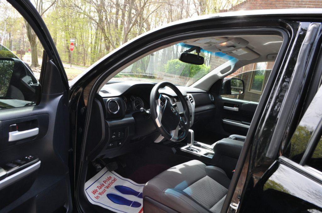 Low mileage 2015 Toyota Tundra crew cab