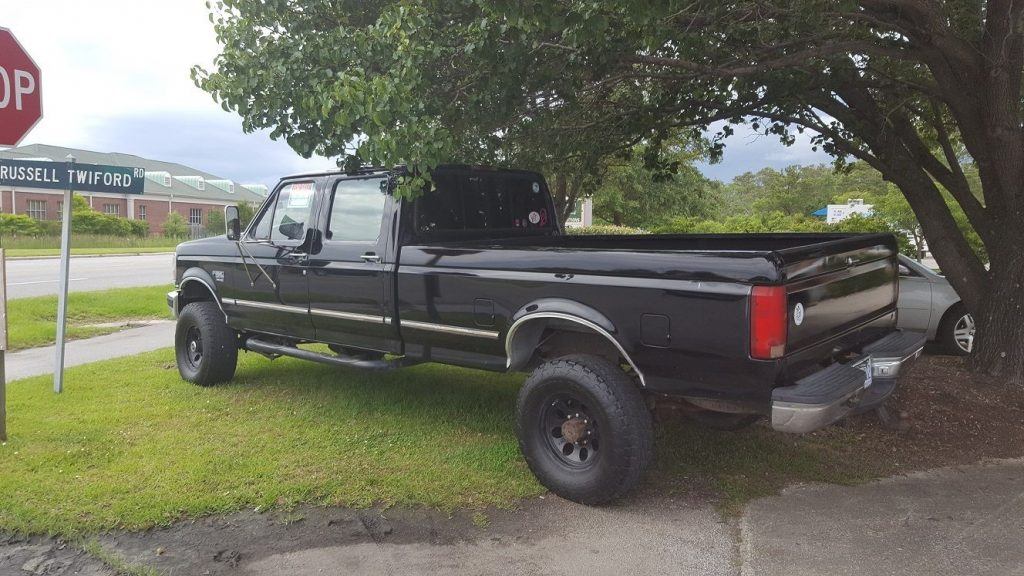 Nicely equipped 1995 Ford F 350 Crew Cab Pickup