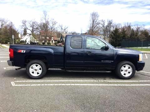 Great condition 2008 Chevrolet C/K Pickup 1500 LT crew cab for sale