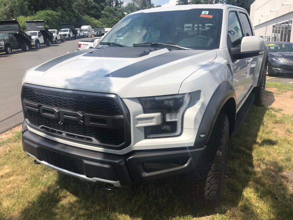 Rare color 2017 Ford F 150 Raptor Crew Cab