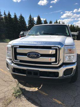 Super clean 2016 Ford F 250 XLT CREW CAB for sale