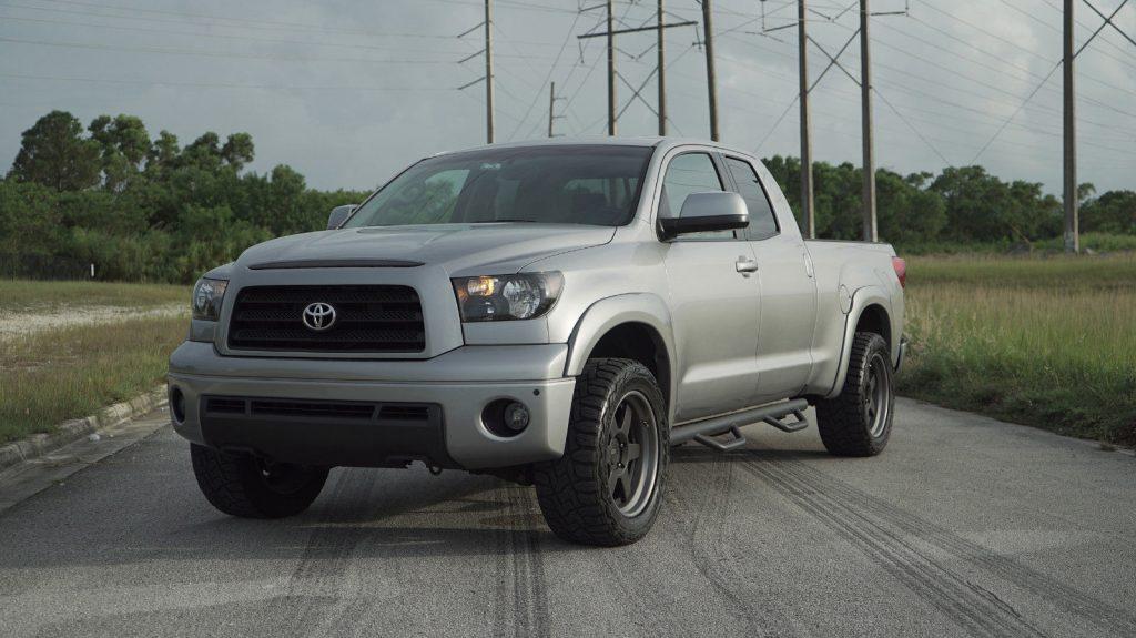 awesome condition 2008 Toyota Tundra Limited Extended Crew Cab