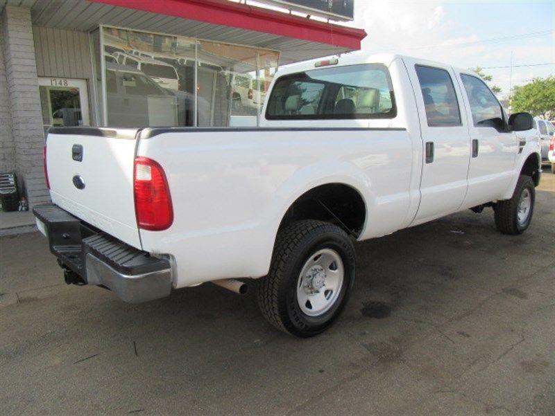 loaded with options 2008 Ford F 250 XL Crew Cab 4WD