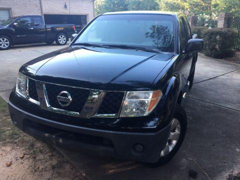 routinely serviced 2008 Nissan Frontier LE Crew Cab for sale