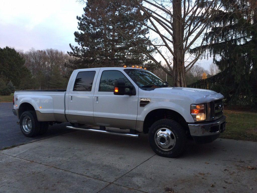 loaded 2010 Ford F 350 Lariat crew cab