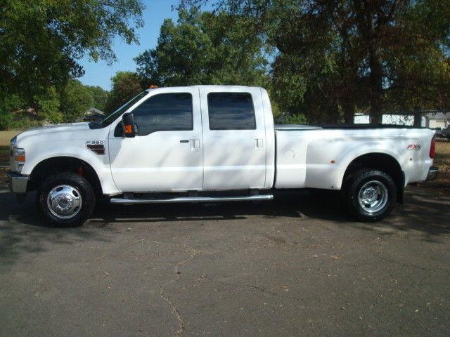 well equipped 2010 Ford F 350 LARIAT crew cab