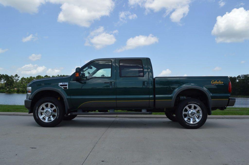 well loaded 2009 Ford F 350 Cabelas crew cab
