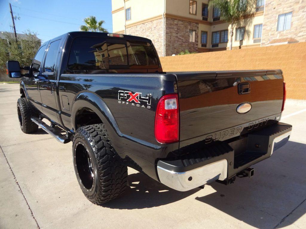loaded 2011 Ford F 250 Lariat crew cab