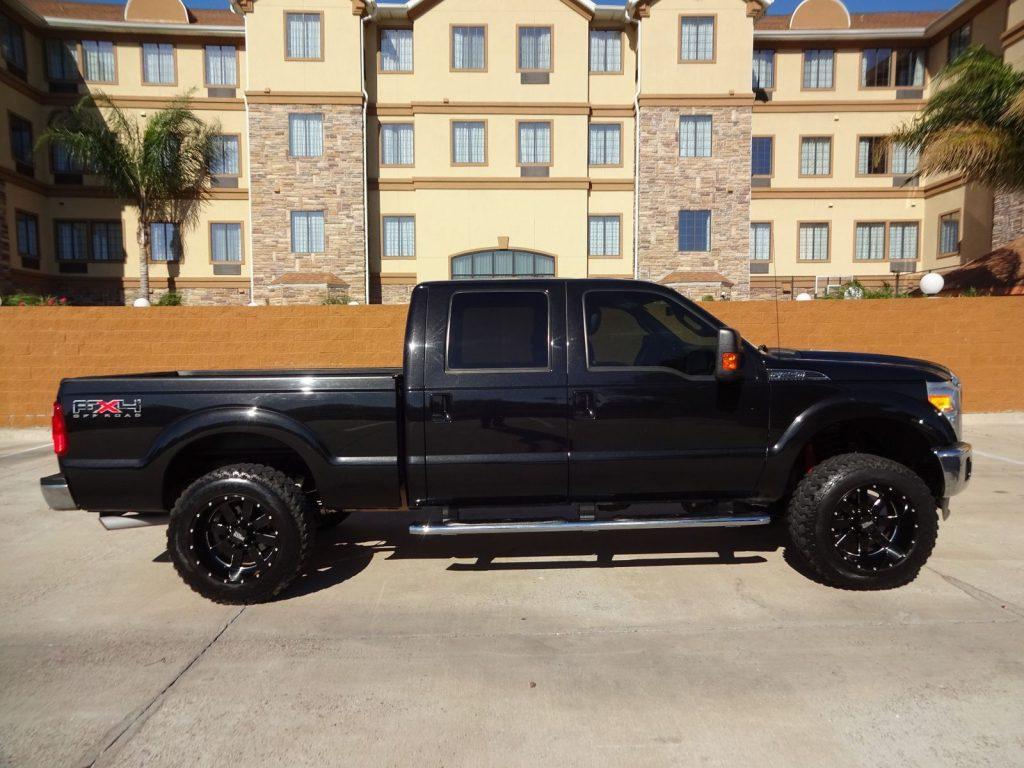 loaded 2011 Ford F 250 Lariat crew cab