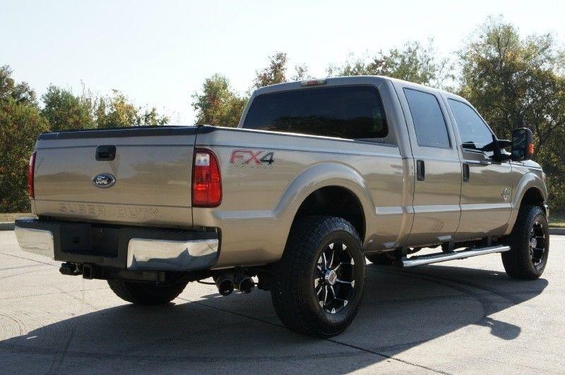 fully loaded 2012 Ford Pickups 4WD Crew Cab XLT