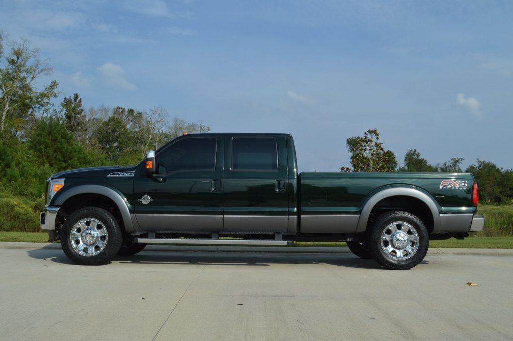 great condition 2012 Ford F 250 Lariat Crew Cab