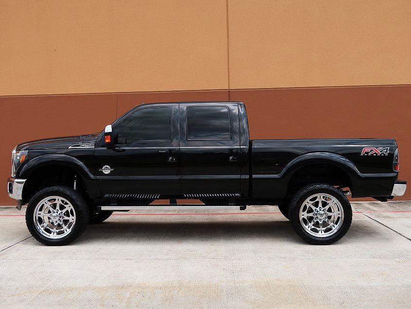 loaded 2013 Ford F 250 Lariat CREW CAB