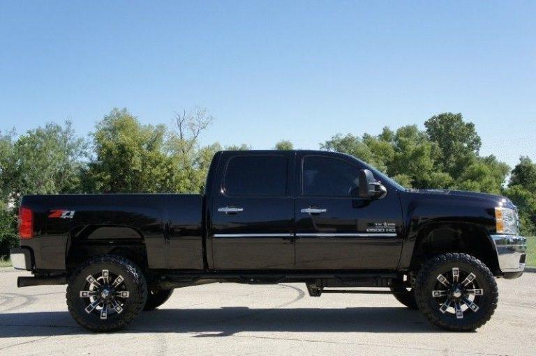 low mileage 2013 Chevrolet Silverado 2500 4WD LT Z71 Crew Cab for sale