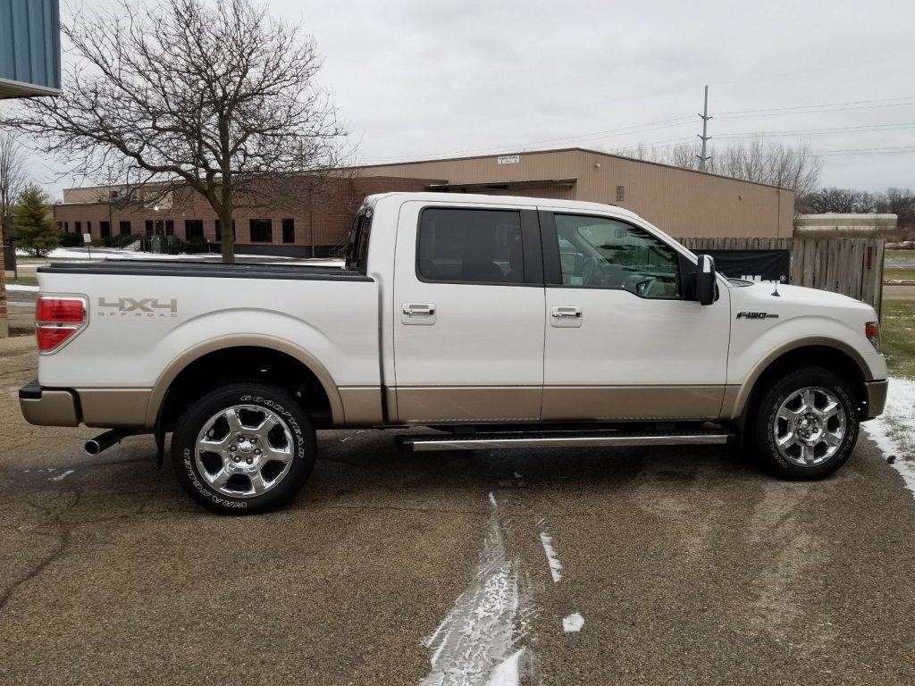 well maintained 2013 Ford F 150 Lariat crew cab