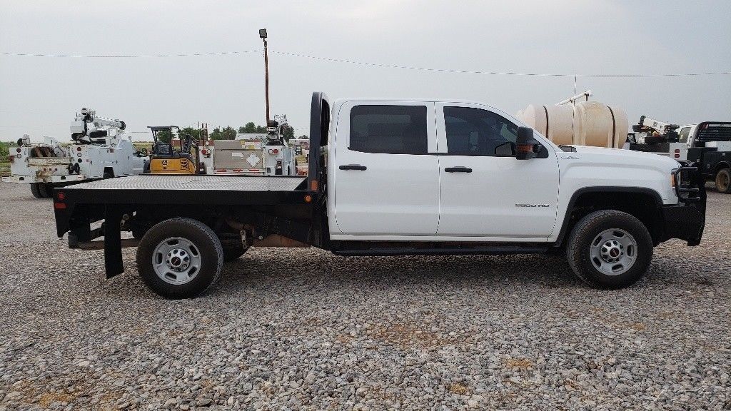 very clean 2016 GMC Sierra 2500 crew cab