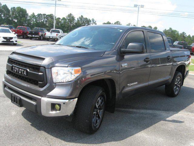 very low miles 2016 Toyota Tundra SR5 crew cab for sale