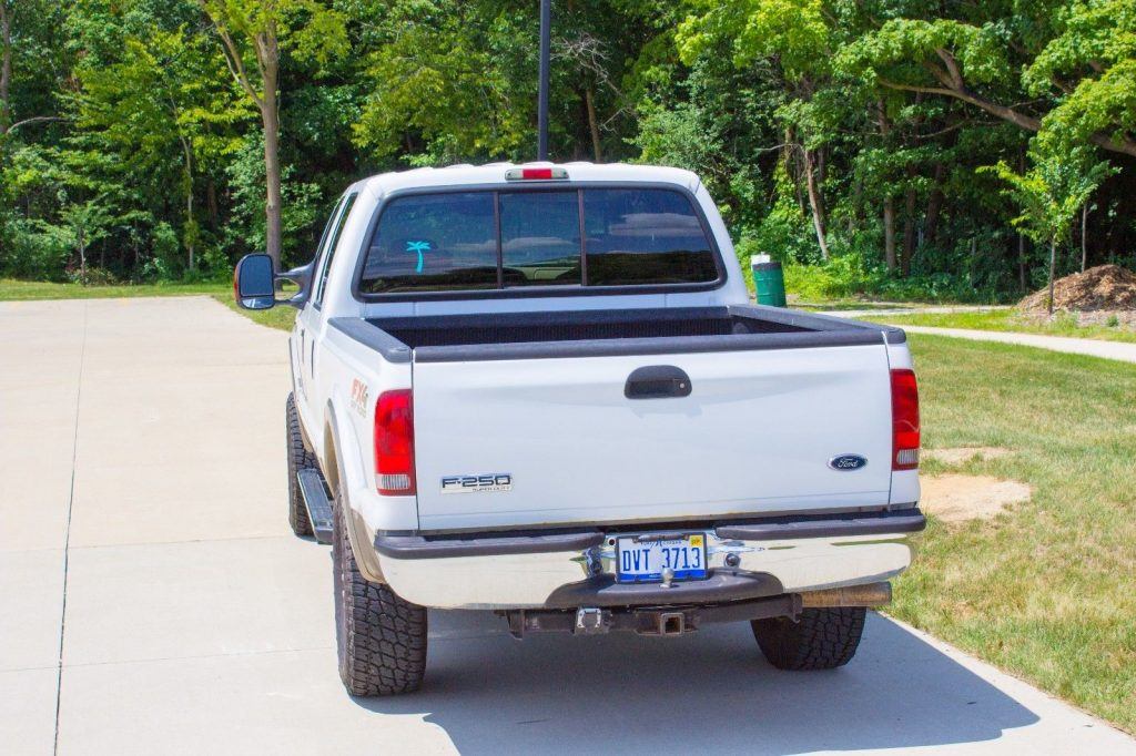 rust free 2005 Ford F 250 4WD Lariat crew cab