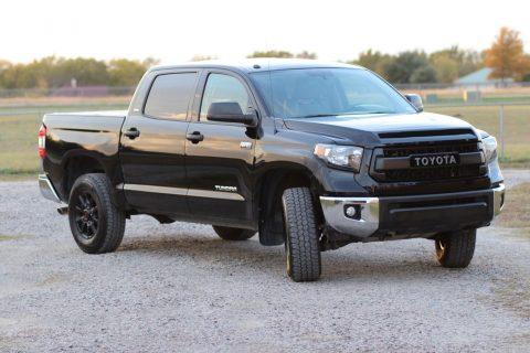 loaded 2015 Toyota Tundra SR5 crew cab for sale