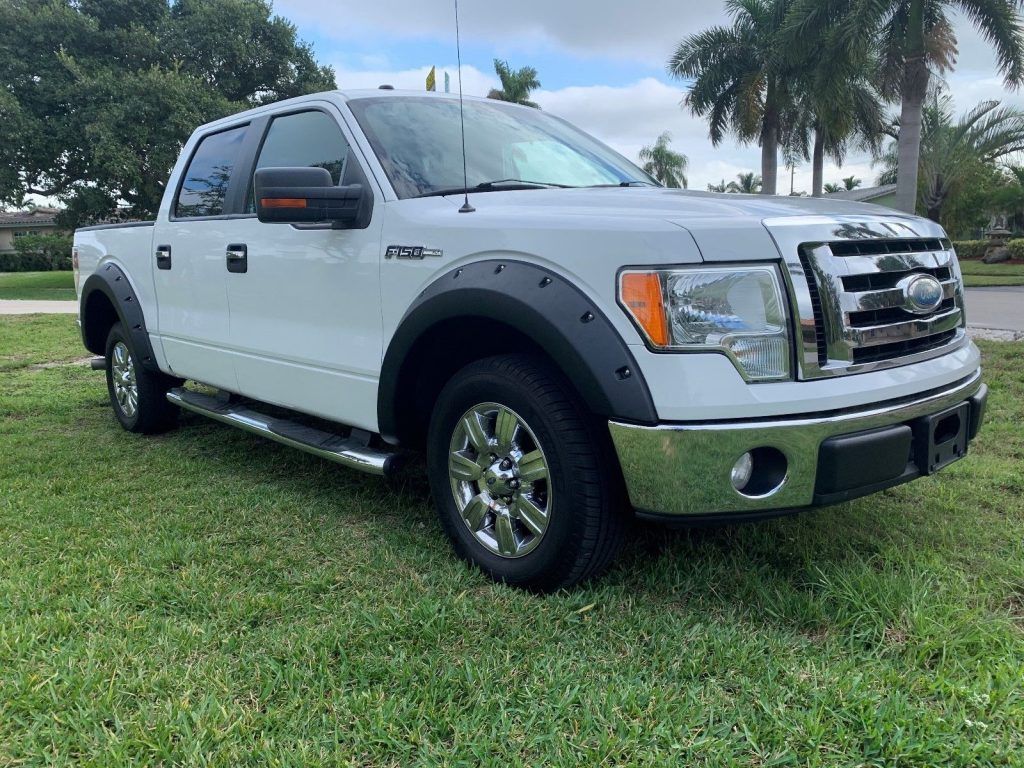 low miles 2009 Ford F 150 XLT crew cab