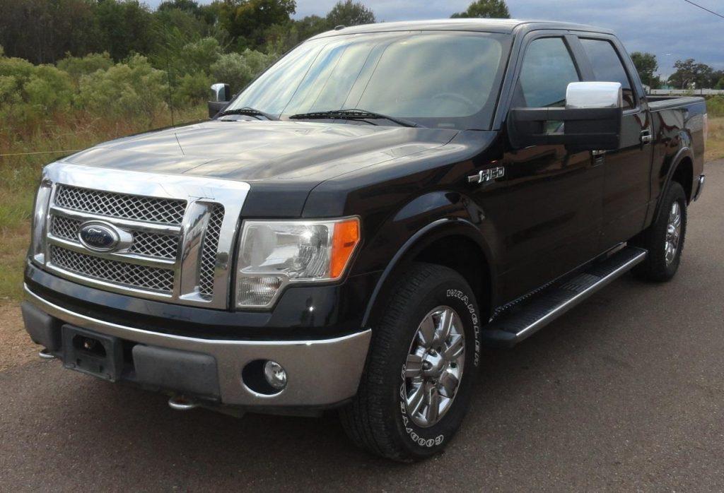 well optioned 2010 Ford F 150 Lariat 4×4 crew cab