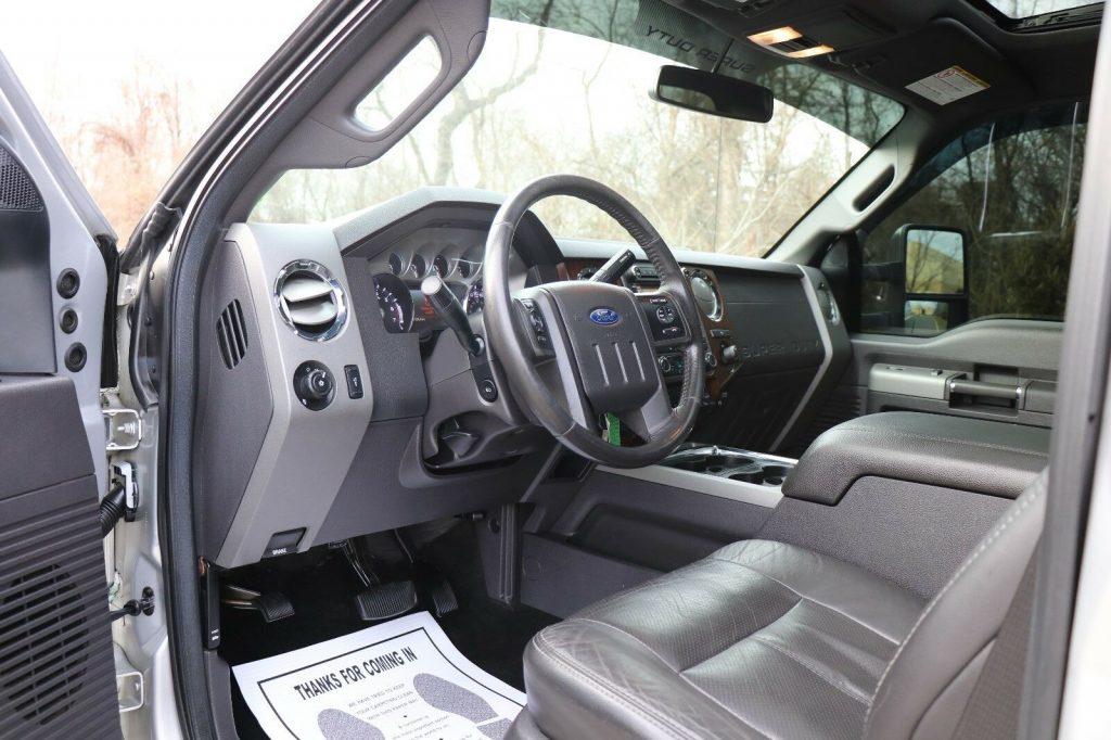 fully loaded 2012 Ford F 350 LARIAT crew cab