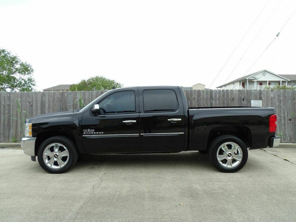 well equipped 2013 Chevrolet Silverado 1500 LT crew cab