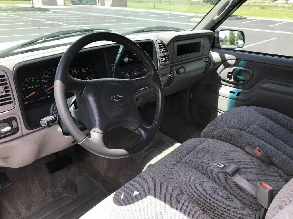 loaded 2000 Chevrolet C/K 2500 Silverado crew cab