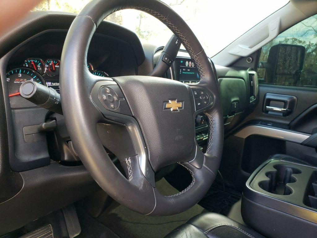 well modified 2016 Chevrolet Silverado 1500 Z71 Lt 2 crew cab