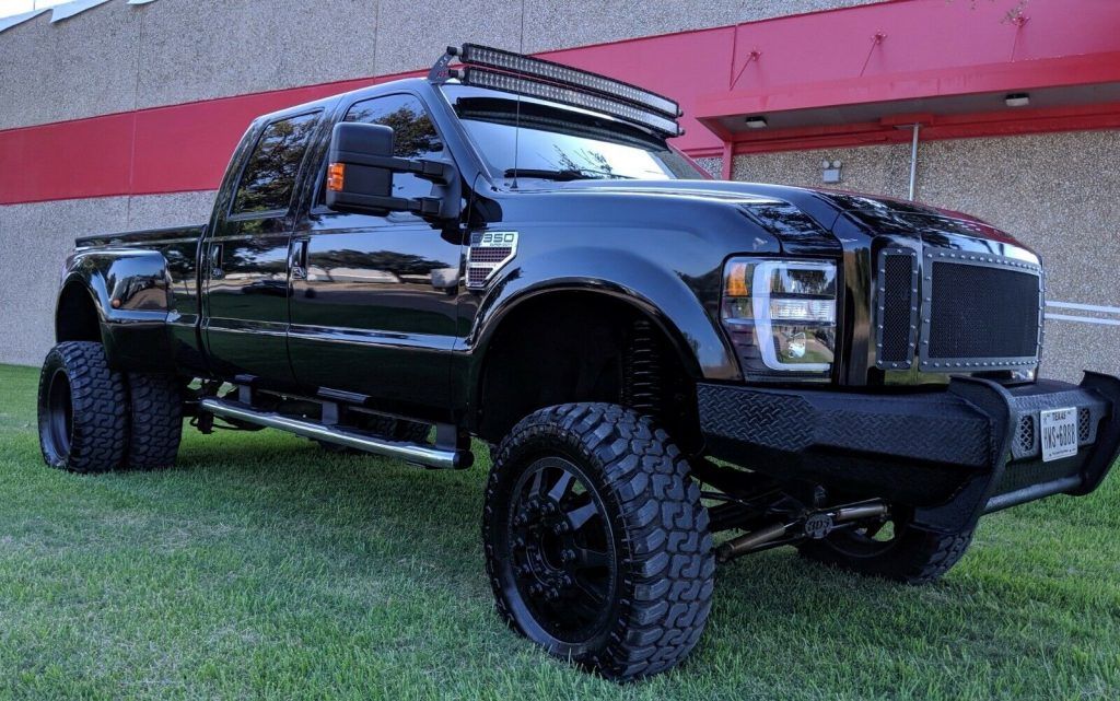 well modified 2010 Ford F 350 Lariat crew cab