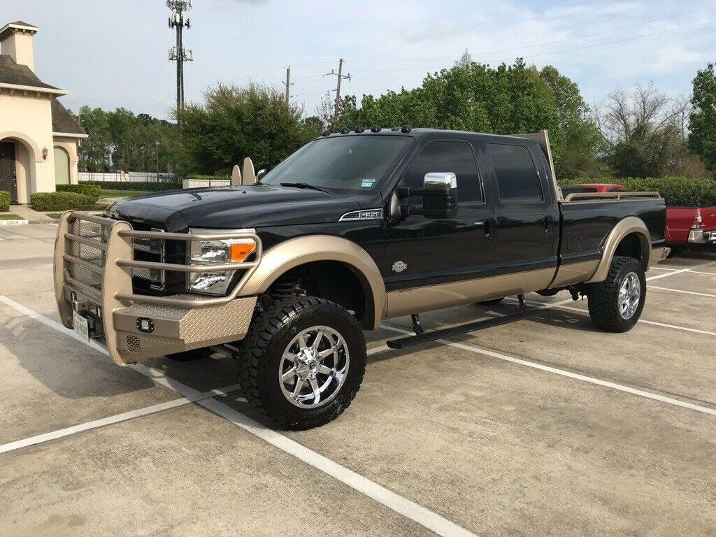 fully loaded 2014 Ford F 350 King Ranch crew cab
