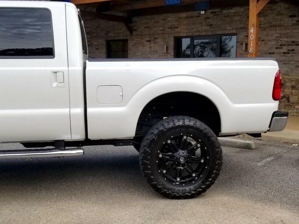 low miles 2015 Ford F 250 XLT crew cabs