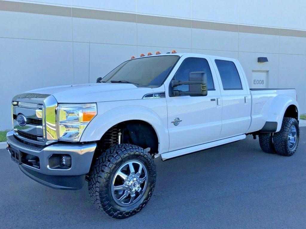well optioned 2016 Ford F 350 LARIAT crew cab