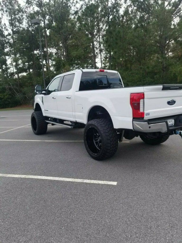 immaculate 2017 Ford F 250 LARIAT crew cab