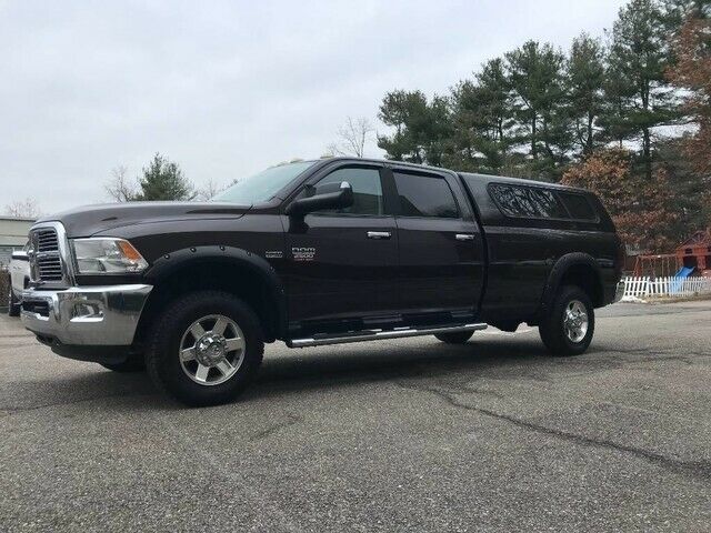 nice and clean 2010 Dodge Ram 2500 SLT 8 Ft Bed crew cab