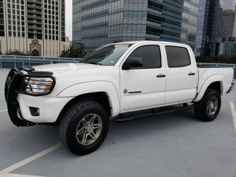 well maintained 2012 Toyota Tacoma SR5 crew cab for sale