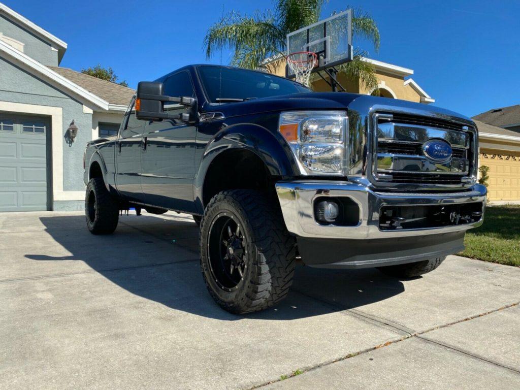 well optioned 2013 Ford F 250 Super DUTY crew cab