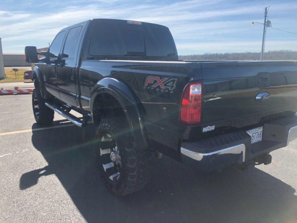 fully loaded 2015 Ford F 350 Lariat 4×4 crew cab