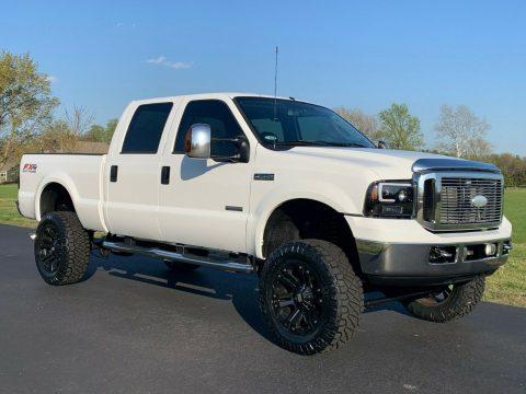 detailed 2006 Ford F 250 Lariat Diesel crew cab for sale