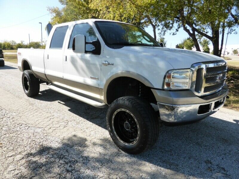 very nice 2006 Ford F 350 Crew Cab 172 King Ranch crew cab