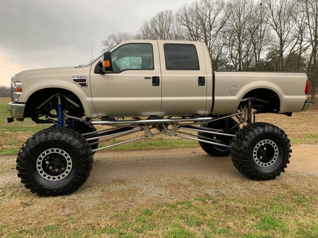 low miles 2009 Ford F 250 Xlt crew cab