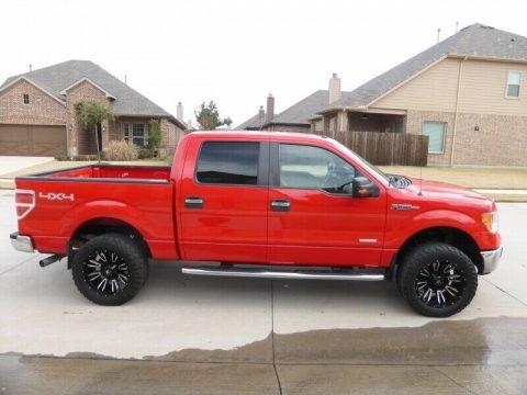 needs nothing 2014 Ford F 150 4WD Supercrew 145 XLT crew cab for sale