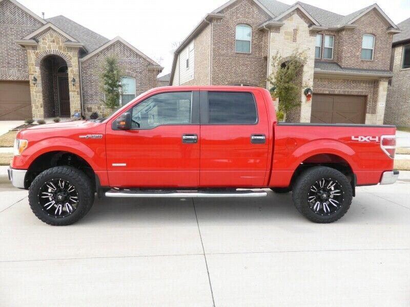 needs nothing 2014 Ford F 150 4WD Supercrew 145 XLT crew cab