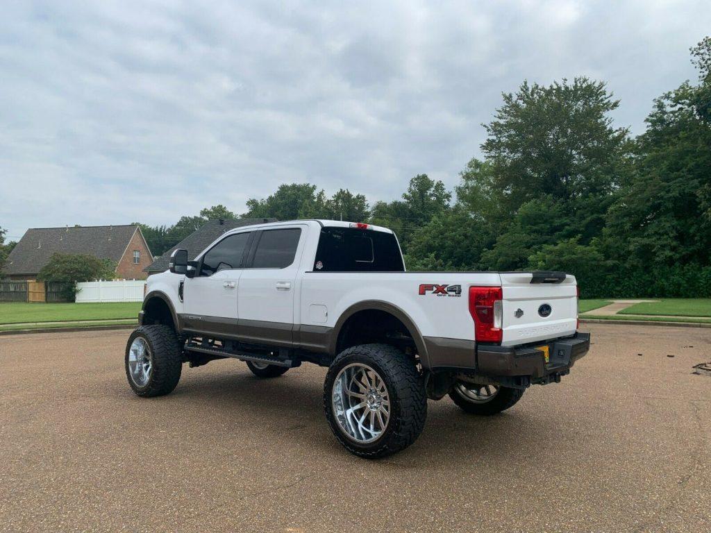 well maintained 2017 Ford F 250 KING RANCH crew cab