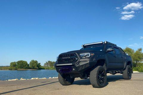 badass 2018 Toyota Tacoma Double CAB Limited crew cab for sale