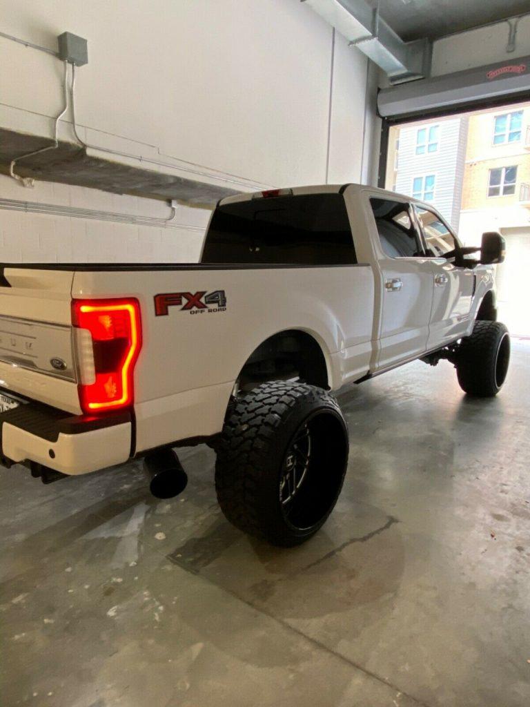 fully loaded 2019 Ford F 250 Platinum Ultimate crew cab