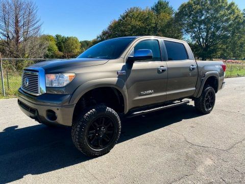 very nice 2013 Toyota Tundra Limited crew cab for sale