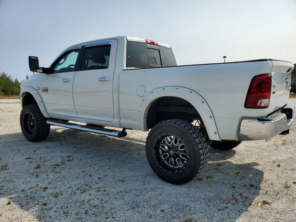 well maintained 2010 Dodge Ram 2500 crew cab