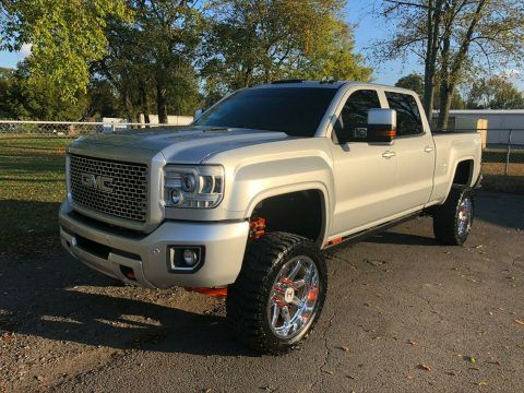 well modified 2015 GMC Sierra 2500 SLT crew cab for sale
